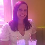 Catrin Lewis - @catrinlewis82 - Instagram