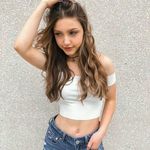 Cecilia Hicks - @ilovesyd2019 - Instagram
