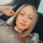 Cecilia Velez - @simplyceciliaaa - Instagram