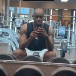 Cedric James - @gay.phat_fit - Instagram