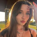 Celena Ford - @celena_noelll - Instagram