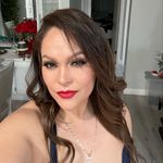 Cecilia Young - @cecys_makeupbox - Instagram