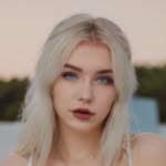 Celine Barretti - @celinebarretti - Instagram