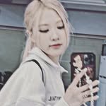 @chae_park_rosee - Instagram
