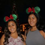 Kirsten & Chantelle Leon - @thedisneyleons - Instagram