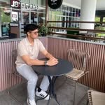 Charles Reyes - @chvrles_rys - Instagram