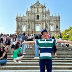 Charlie Yee - Facebook