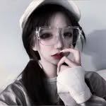 Charley Bee - @charleybeebee - Instagram