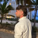 Charlie main - @charliemain.__ - Instagram