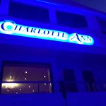 Charlotte Hess - @charlottehess87 - Instagram