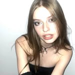 𝐂harlotte 𝐇offman 𝐆ray - @swrlotie - Instagram