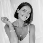 Chani Thompson - Energetics + Mindset - @chanipeach - Instagram