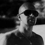 Chaz Owens - @dr.daledoback - Instagram