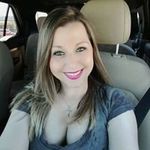 Chelsie King - @chelsnbooger09 - Instagram