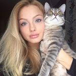 Cherie Russell - @cherie.russell.161 - Instagram