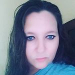 Cherry groves - @cherrygroves - Instagram