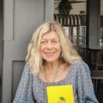 Cheryl Crowe - @asthecrowreads - Instagram