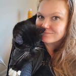 Cheryl Fehr - @buttrcup1980 - Instagram