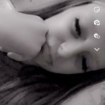 Chloe Burgess - @xonella_ceeceexo - Instagram