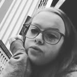 Chloe Burgess - @chloeburgess200 - Instagram