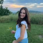 chloe - @_chloecarver - Instagram