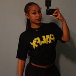 2:22 - @chloechristiann - Instagram
