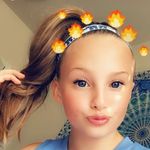 Chloe Coffey - @makeup.by.coffey - Instagram