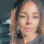 Chloe Dixon - @sweet_noelle - Instagram