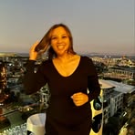 Chloé Field - Facebook