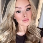 Chloe Field - @__cf.xx - Instagram