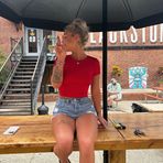 Chloe Elizabeth - Facebook
