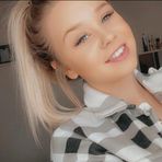 Chloe Gregory - Facebook