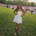 Chloë Grimm - @chloe_grimm82 - Instagram