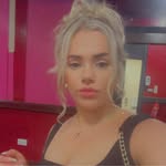 Chloe Holmes - @chloeholmes1999 - Instagram