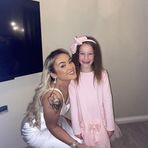 Chloe Logan - Facebook