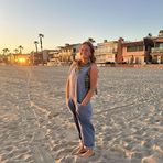 Chloe Lyons - Facebook