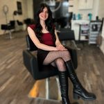 Chloe Mann | Hairstylist| - @colourbychlo - Instagram