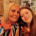 Chloe Stone - Facebook
