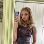 Chloe Townsend - @chloe.__t - Instagram