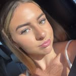 chlo - @chloewallliss - Instagram