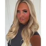 Chloe Wallace - @chloe.wallace1 - Instagram