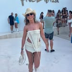 Chloe Wightman - @chloewightmannn - Instagram