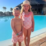 Chloe - @chloewray89 - Instagram
