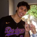 chris - @chris.aguilarr - Instagram