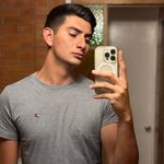 Chris Aviles - @chris_avi17 - Instagram
