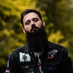 Chris ⚔️ - @chrisbeard_fr - Instagram