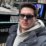 Chris Benavides . - @chris_benavides19 - Instagram