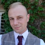 Chris Benner - @looking_down_the_lense - Instagram