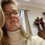 Christa Bisbee - @chris_bee7 - Instagram