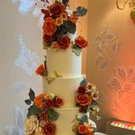 Christina Bisbee - @sugarsugarcustomcakes - Instagram